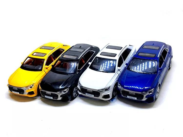 Beli Audi Q8 metalni die cast 1/24