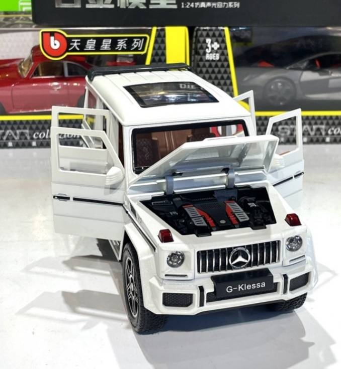 Mercedes Benz AMG G63 metalni autić beli - Mercedes Benz AMG G63 metalni autić beli