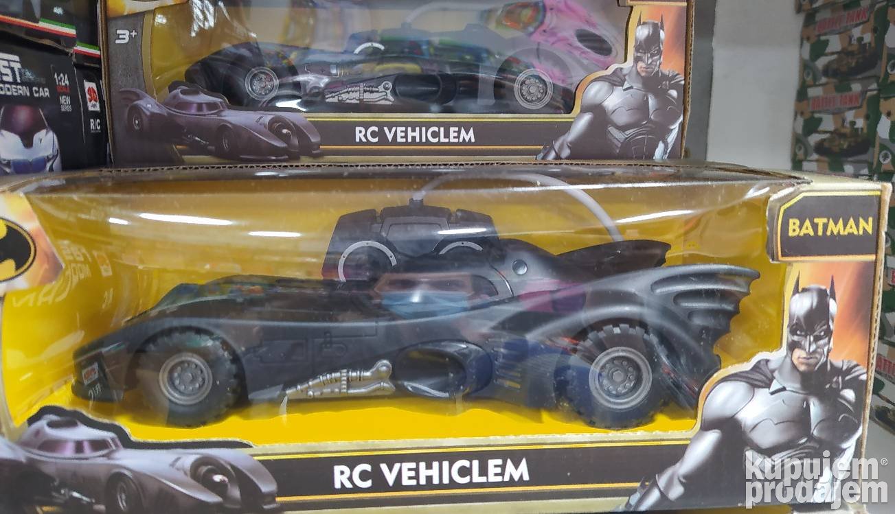 Batmobil/  Betmenov čuveni auto