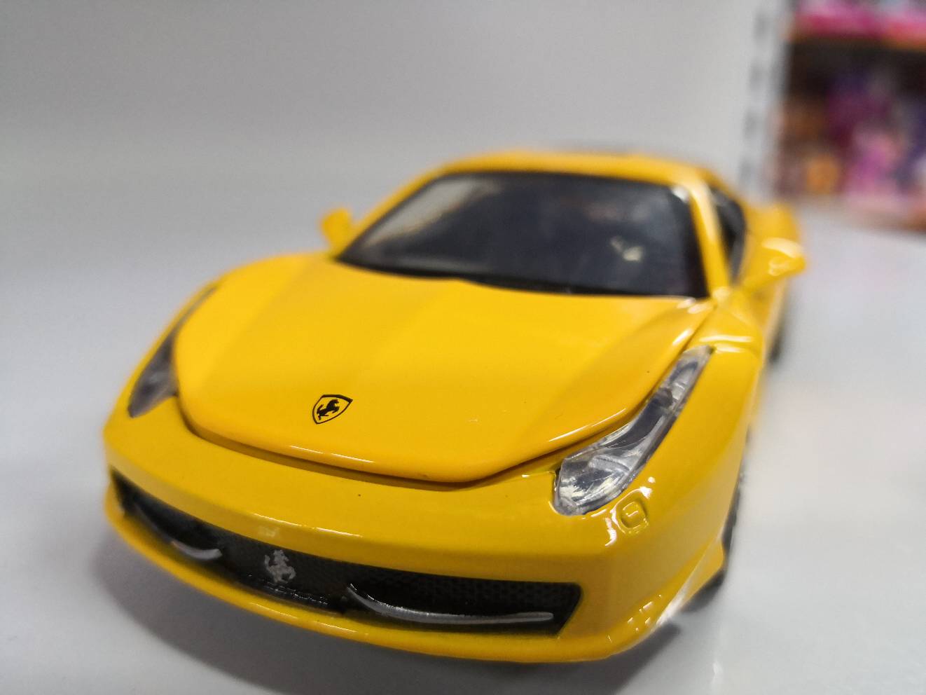 Ferrari 458 žuti metalni autić - Ferrari 458 žuti metalni autić