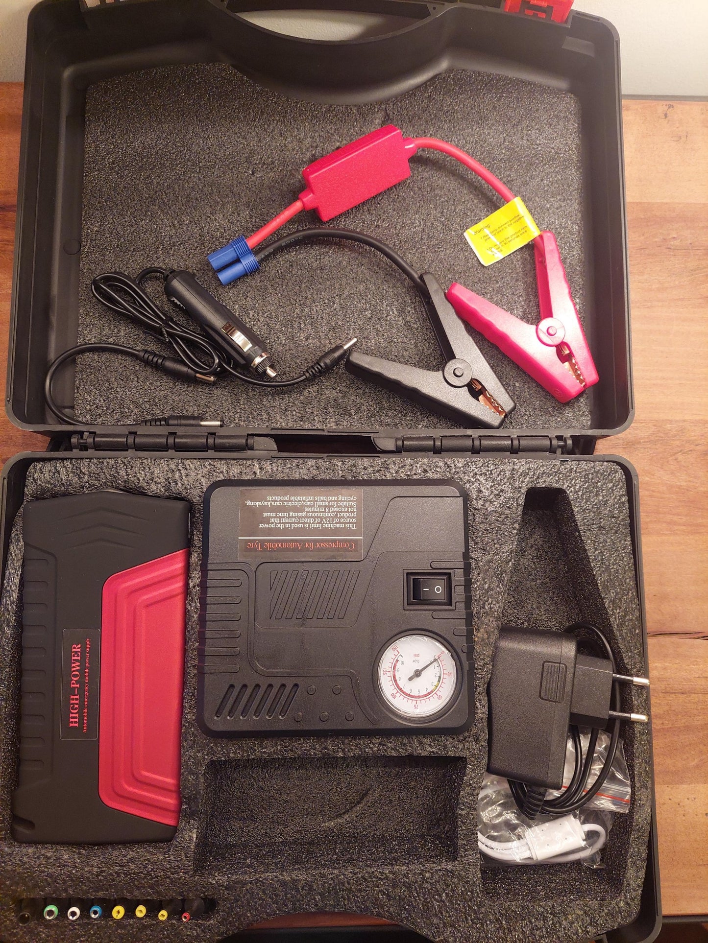 Auto jump starter power bank kompresor TM15 16800mAh 12V - Auto jump starter power bank kompresor TM15 16800mAh 12V