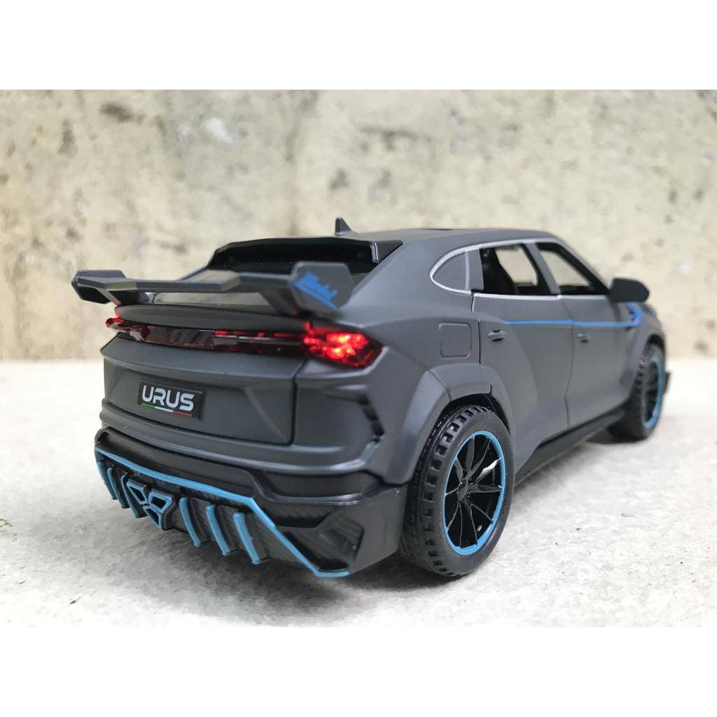 Lamborghini Urus Sivi 1/32 - Lamborghini Urus Sivi 1/32