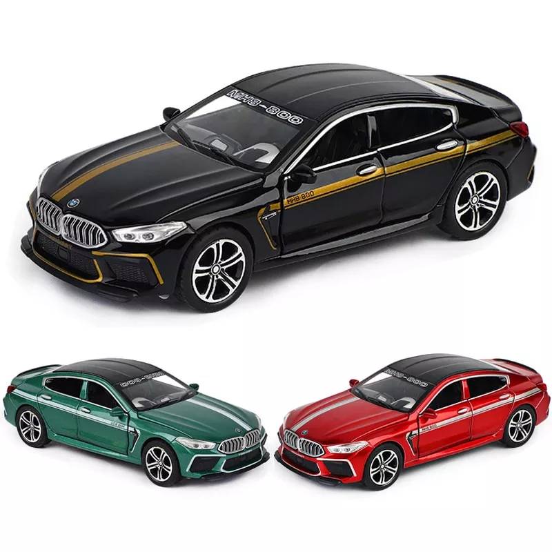 Bmw M8 Diecast 1/32 Crna - Bmw M8 Diecast 1/32 Crna