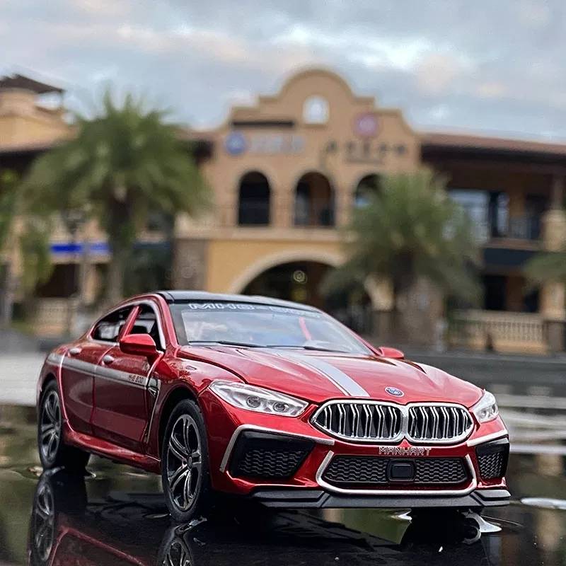 Bmw M8 Diecast 1/32 Crvena - Bmw M8 Diecast 1/32 Crvena