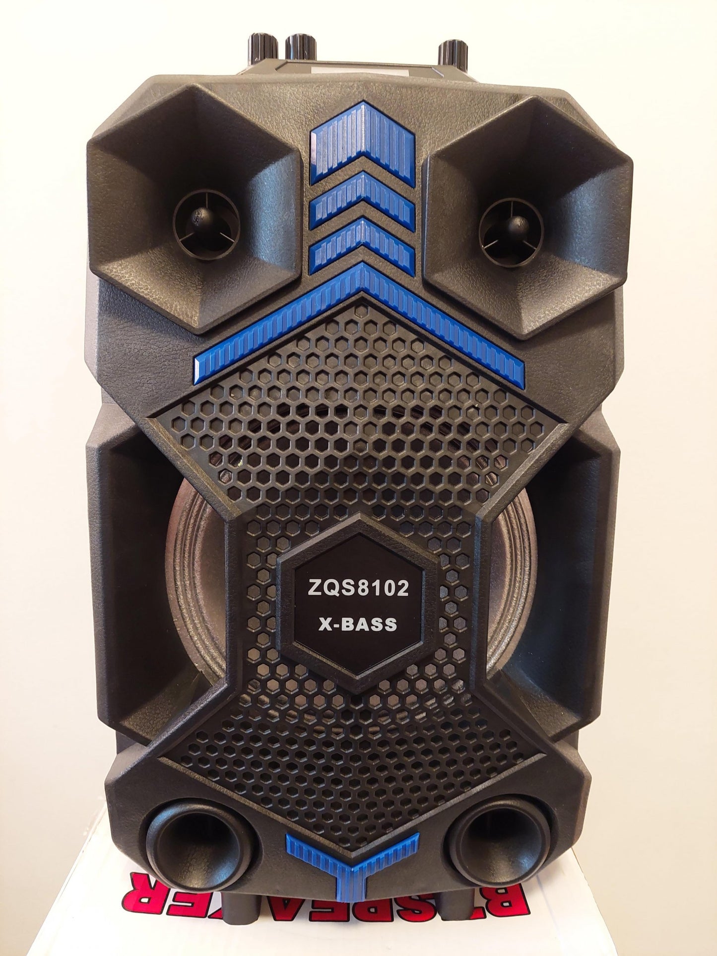 Buetooth karaoke zqs 8102 bezicni Zvucnik 8 inch + mikrofon - Buetooth karaoke zqs 8102 bezicni Zvucnik 8 inch + mikrofon