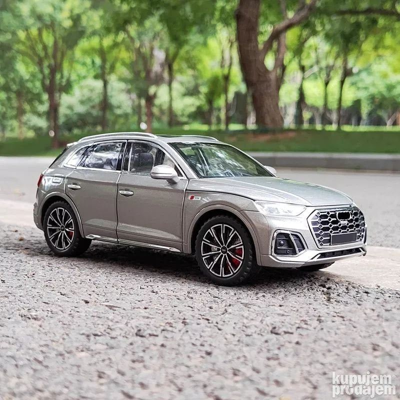 Audi Q5 Diecast 1/24 Siva - Audi Q5 Diecast 1/24 Siva