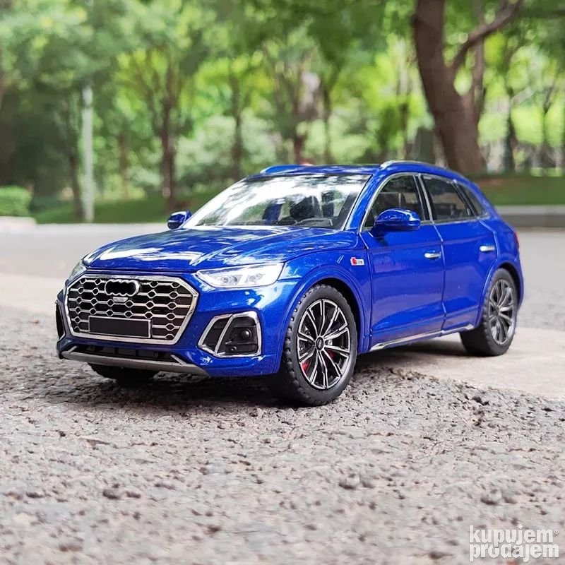 Audi Q5 Sline 1/24 Diecast Plava - Audi Q5 Sline 1/24 Diecast Plava