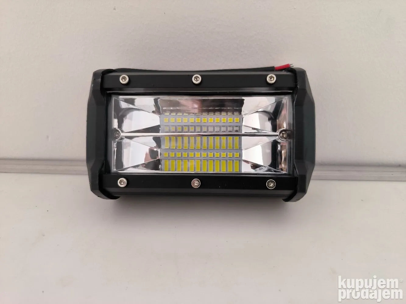 LED radni far 72W za traktor kombajn auto QW