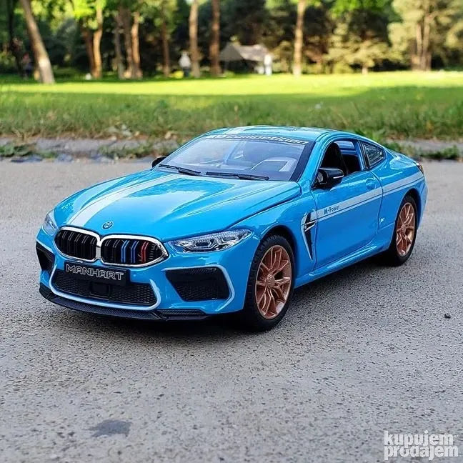 Plavi Bmw M8 1/24 diecast - Plavi Bmw M8 1/24 diecast