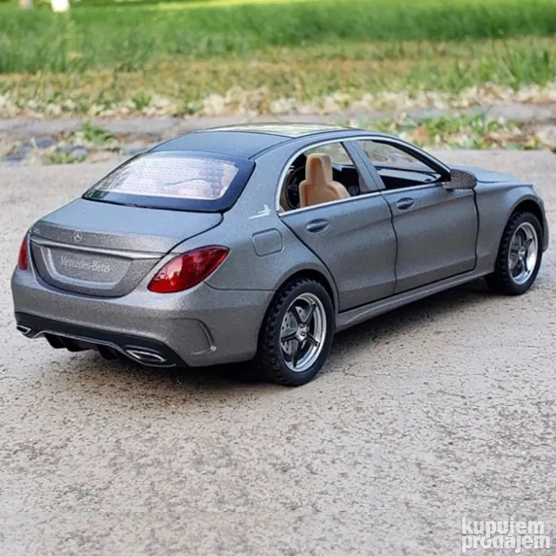 Mercedes Benz C260L sivi metal