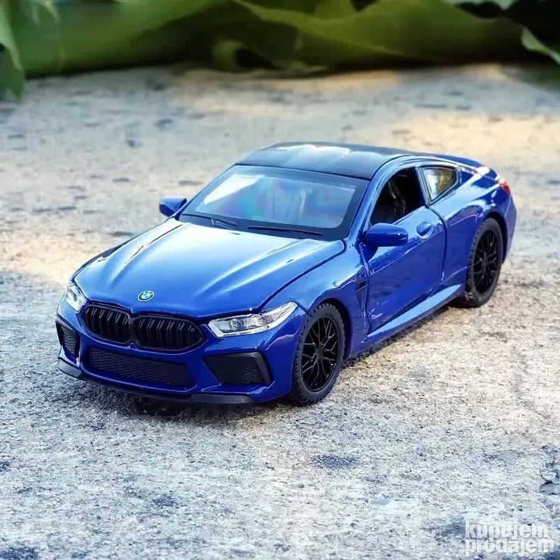 Plavi Bmw M8 1/32 Metalni