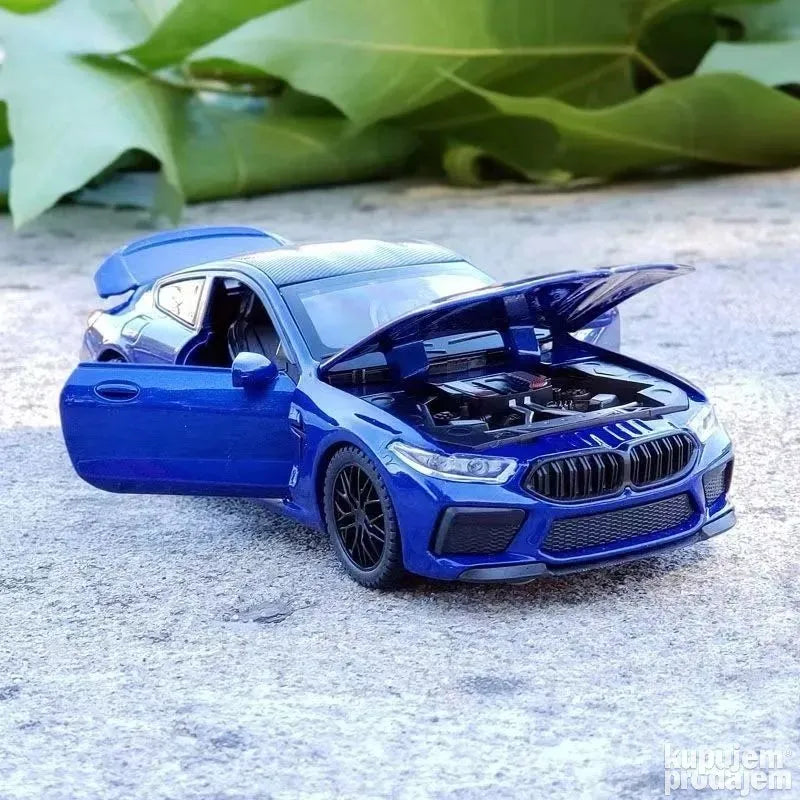 Plavi Bmw M8 1/32 Metalni