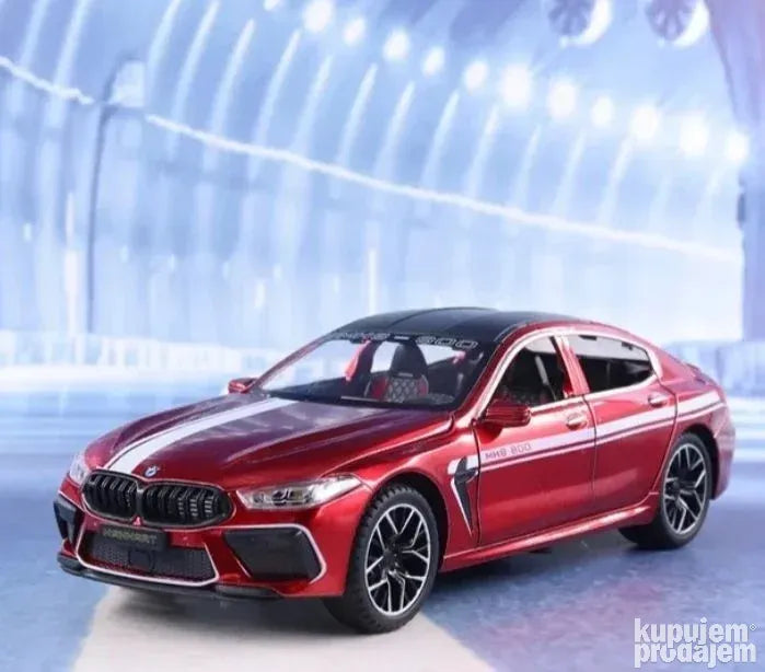 BMW M8 Crveni metalni sa svetlom i muzikom