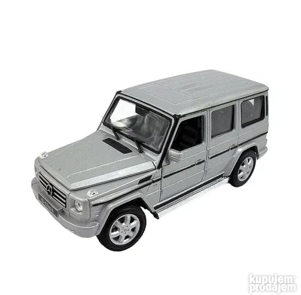 Mercedes-Benz G500 sivi metalni sa svetlom i muzikom